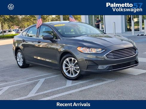 Used 2019 Ford Fusion SE FWD image 1