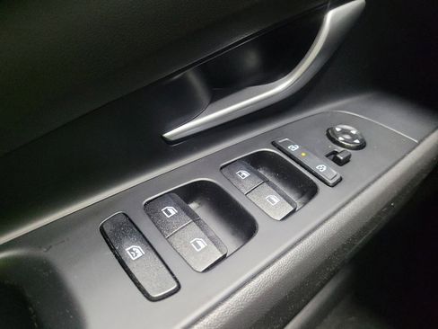 Used 2024 Hyundai Elantra SE FWD image 27