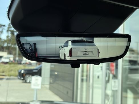 New 2026 Cadillac Escalade Luxury image 35