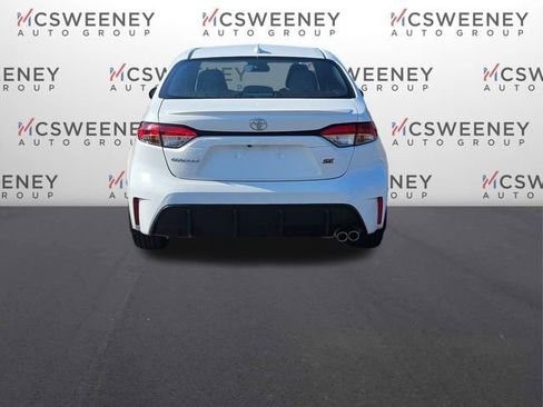 Used 2024 Toyota Corolla SE image 4