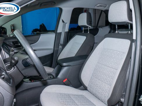 Used 2023 Chevrolet Equinox LS FWD image 17