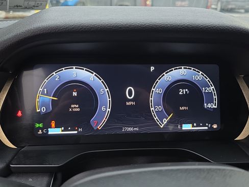 Used 2023 Jeep Grand Cherokee L Laredo image 24