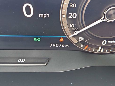Used 2019 Volkswagen Tiguan SEL AWD/4WD image 13