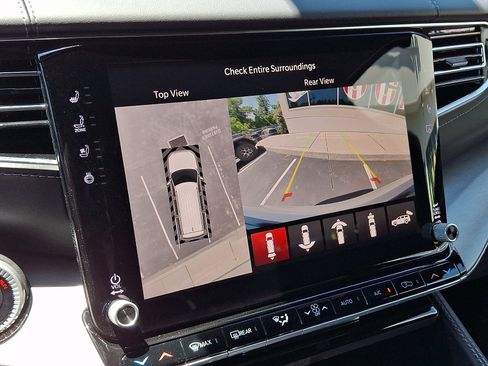 New 2026 Jeep Grand Wagoneer Limited AWD/4WD image 14