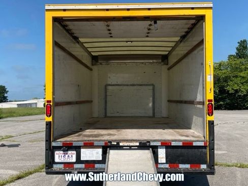 Used 2019 Ford E-350 and Econoline 350 Super Duty RWD image 25