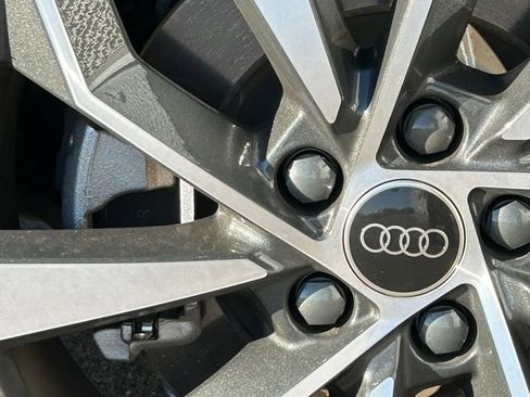 Used 2024 Audi Q5 2.0T Premium image 19