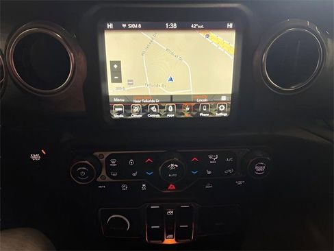Used 2020 Jeep Gladiator Overland image 20