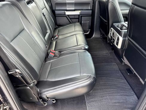 Used 2019 Ford F150 Lariat w/ Equipment Group 502A Luxury AWD/4WD image 20