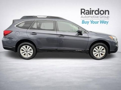 Used 2017 Subaru Outback 2.5i Premium AWD/4WD image 8