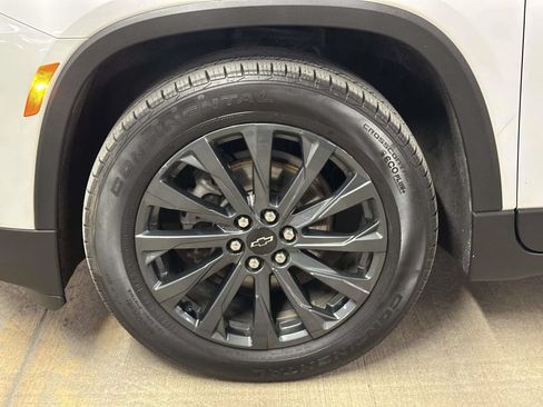 Used 2023 Chevrolet Traverse RS AWD/4WD image 8