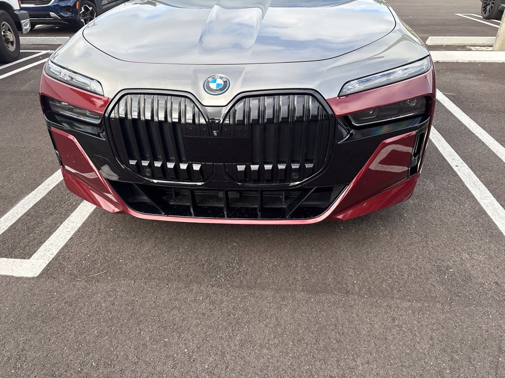 Certified 2023 BMW i7 xDrive60 AWD/4WD image 10
