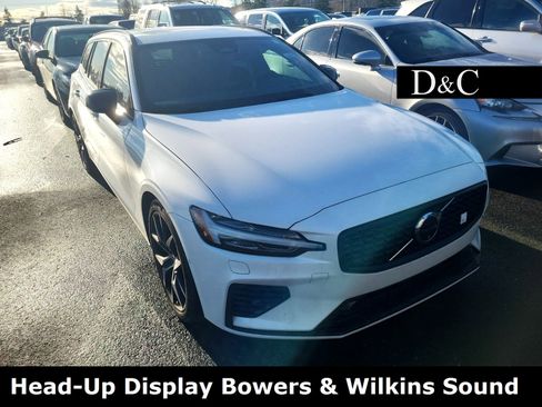 Used 2024 Volvo V60 T8 Polestar image 1