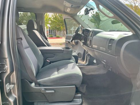 Used 2009 Chevrolet Silverado 1500 LT w/ Texas Edition image 13