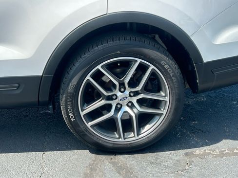Used 2018 Ford Explorer Sport w/ Equipment Group 401A AWD/4WD image 56