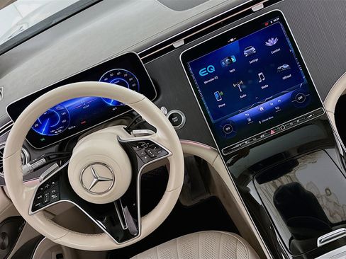 Used 2023 Mercedes-Benz EQS 450+ 4MATIC SUV image 17