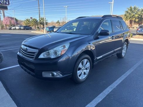Used 2010 Subaru Outback 2.5i Premium image 1