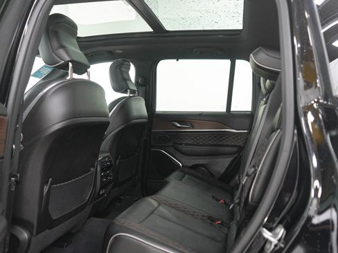 Used 2023 Jeep Grand Cherokee Summit w/ Adv Protech Group IV AWD/4WD image 18