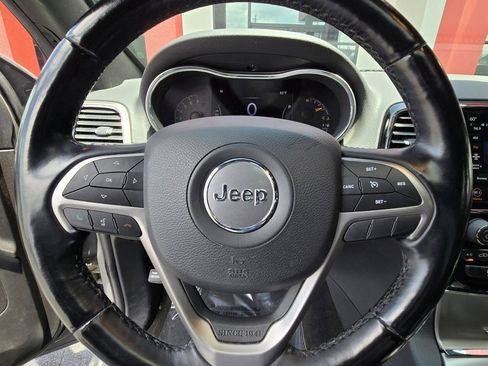 Used 2020 Jeep Grand Cherokee Altitude image 29