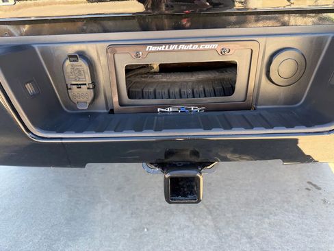 Used 2018 Chevrolet Silverado 1500 LT w/ All Star Edition AWD/4WD image 40