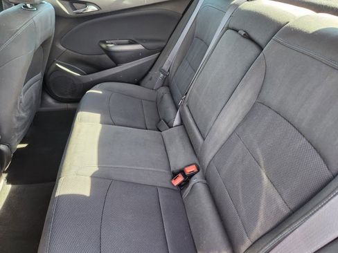 Used 2017 Chevrolet Cruze LT image 10