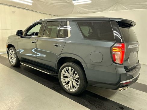 Used 2021 Chevrolet Tahoe Premier w/ Premium Package image 7