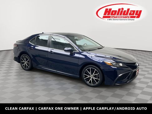 Used 2021 Toyota Camry SE w/ Cold Weather Package image 1
