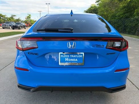 Used 2026 Honda Civic Sport image 4