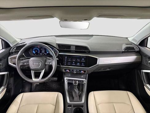 Certified 2025 Audi Q3 2.0T Premium AWD/4WD image 9