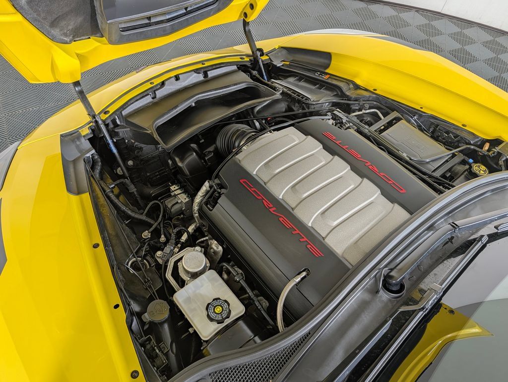 Used 2019 Chevrolet Corvette Grand Sport RWD image 9