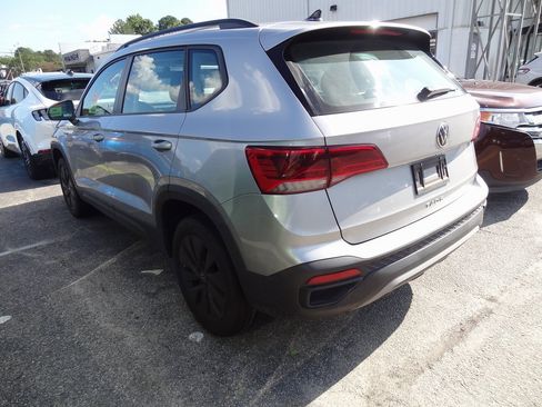 Used 2023 Volkswagen Taos S image 2