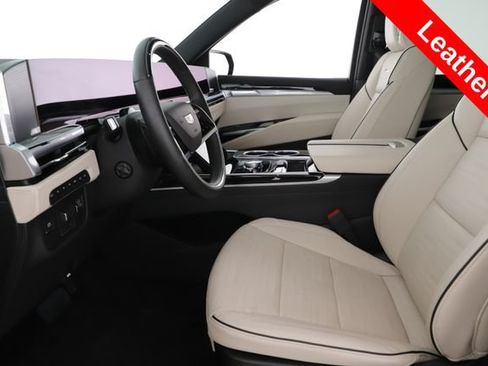 Used 2026 Cadillac Escalade Sport w/ Touring Package AWD/4WD image 17