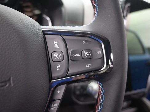 New 2026 RAM 1500 Laramie AWD/4WD image 31