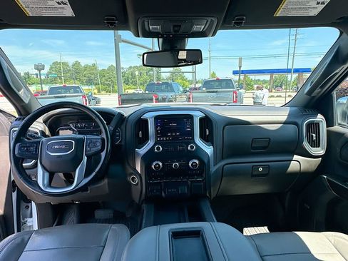 Used 2019 GMC Sierra 1500 SLT w/ SLT Premium Plus Package AWD/4WD image 3