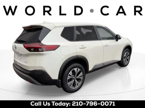 Used 2023 Nissan Rogue SV FWD image 7