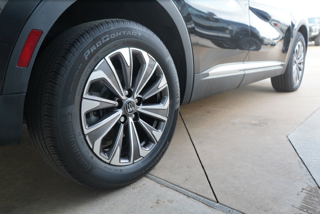 Used 2024 Buick Envision Preferred AWD/4WD image 8