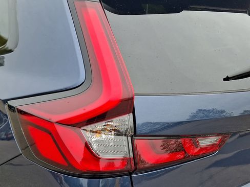 Used 2024 Honda CR-V EX-L image 11