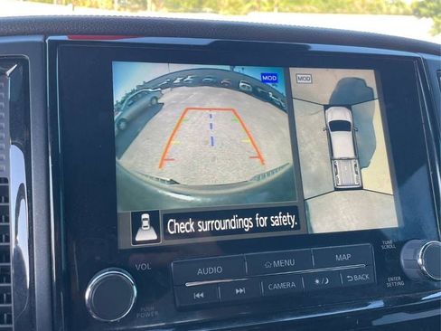 Used 2020 Nissan Titan PRO-4X w/ Pro-4x Convenience Package image 11