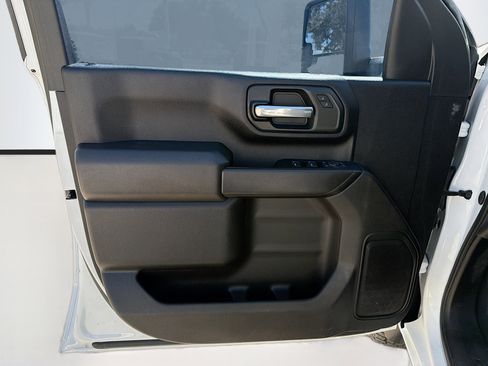 Used 2024 Chevrolet Silverado 2500 Custom w/ Custom Value Package image 23