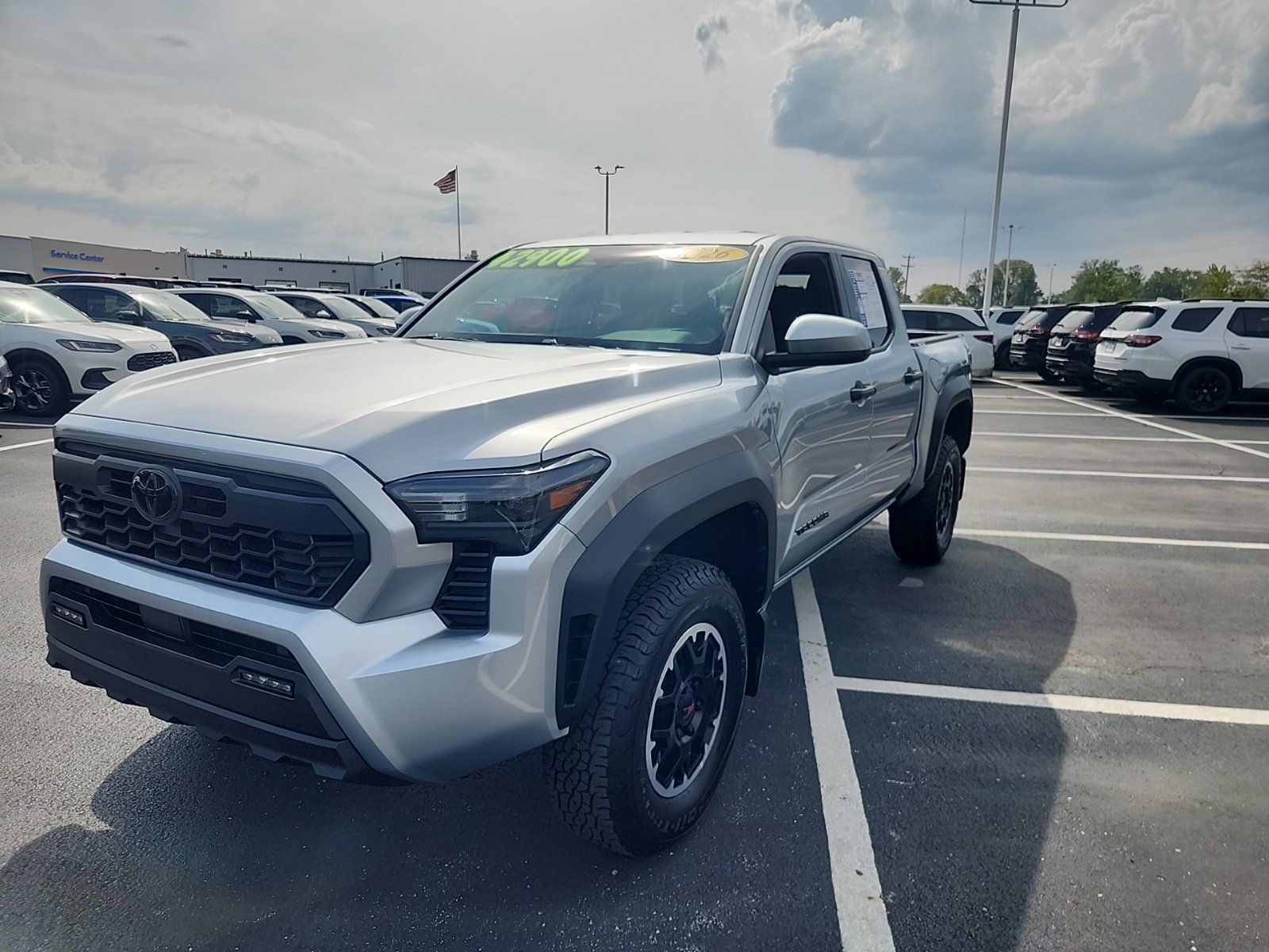 Used 2026 Toyota Tacoma TRD Off-Road AWD/4WD image 2