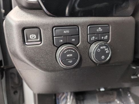 Used 2024 Chevrolet Silverado 1500 LT AWD/4WD image 8