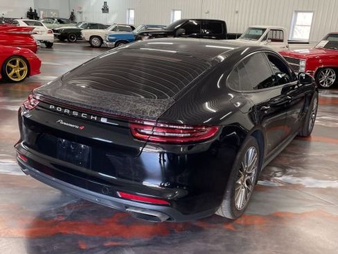 Used 2020 Porsche Panamera 4 image 3