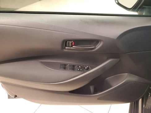 Used 2025 Toyota Corolla LE image 17