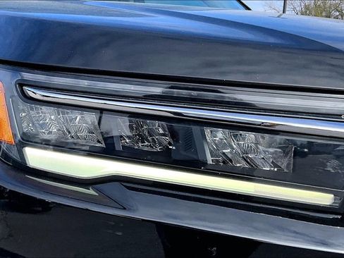 Used 2023 Honda Pilot Touring image 41