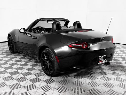 Used 2024 MAZDA MX-5 Miata Sport image 6