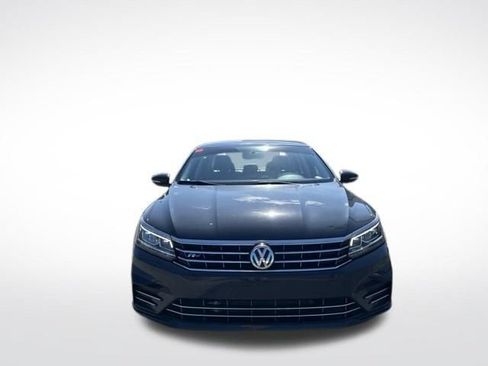 Used 2017 Volkswagen Passat 1.8T R-Line FWD image 13