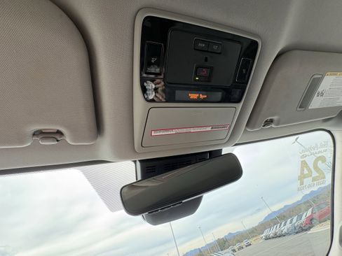 Used 2024 Toyota Grand Highlander Limited image 25