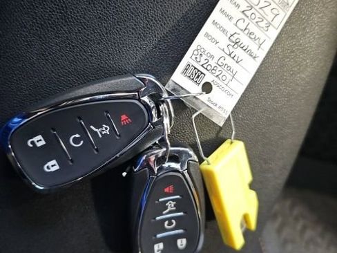 Used 2023 Chevrolet Equinox LT image 48