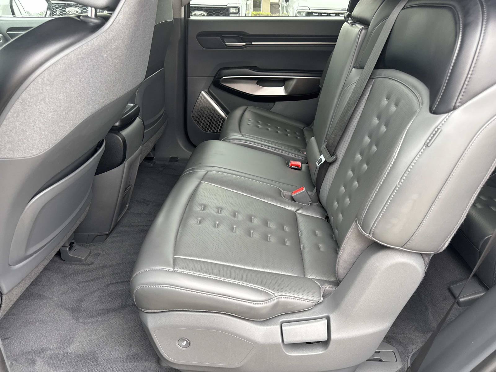 Used 2024 Kia EV9 Wind AWD/4WD image 13