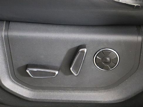Used 2022 Ford F250 Platinum AWD/4WD image 25