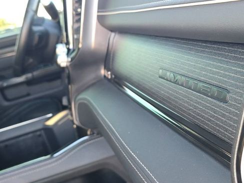 Used 2024 RAM 3500 Limited AWD/4WD image 21